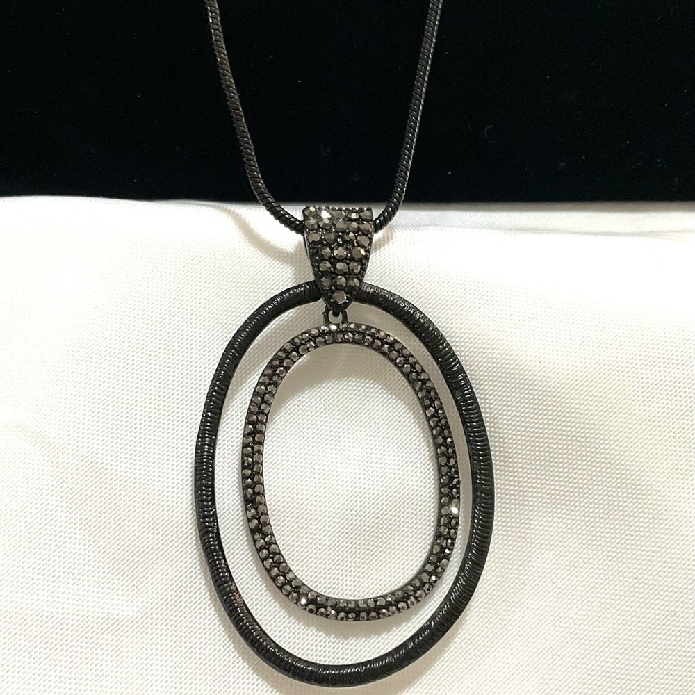 Black Double Pendant Necklace